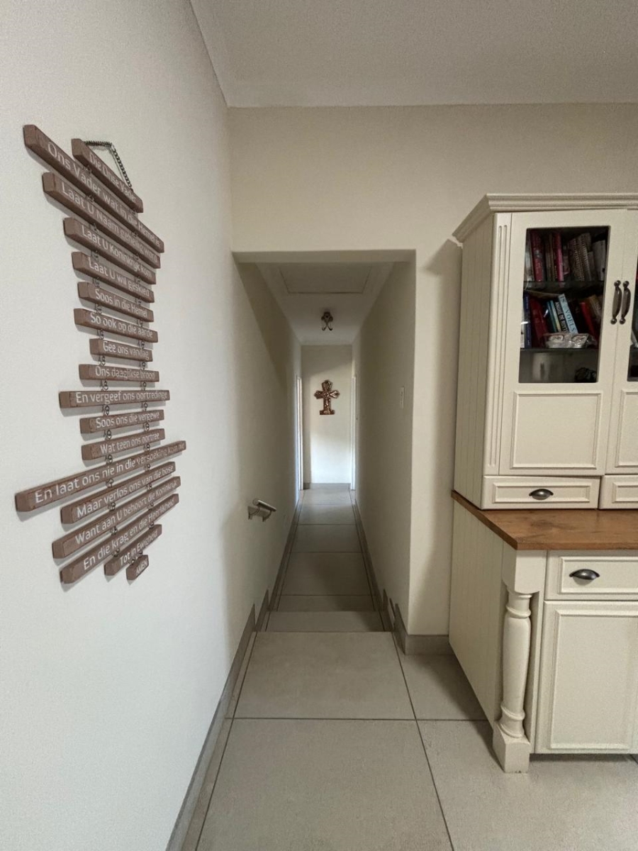3 Bedroom Property for Sale in Blue Horizon Bay Eastern Cape